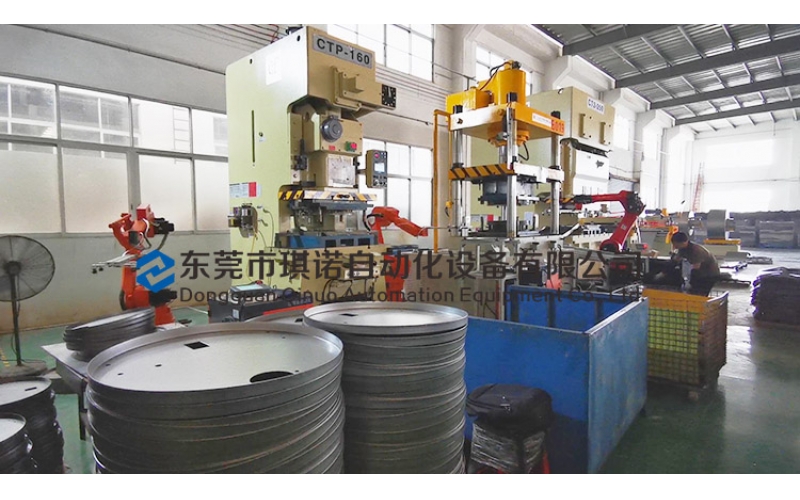 工業(yè)機(jī)器人機(jī)械手哪些優(yōu)勢